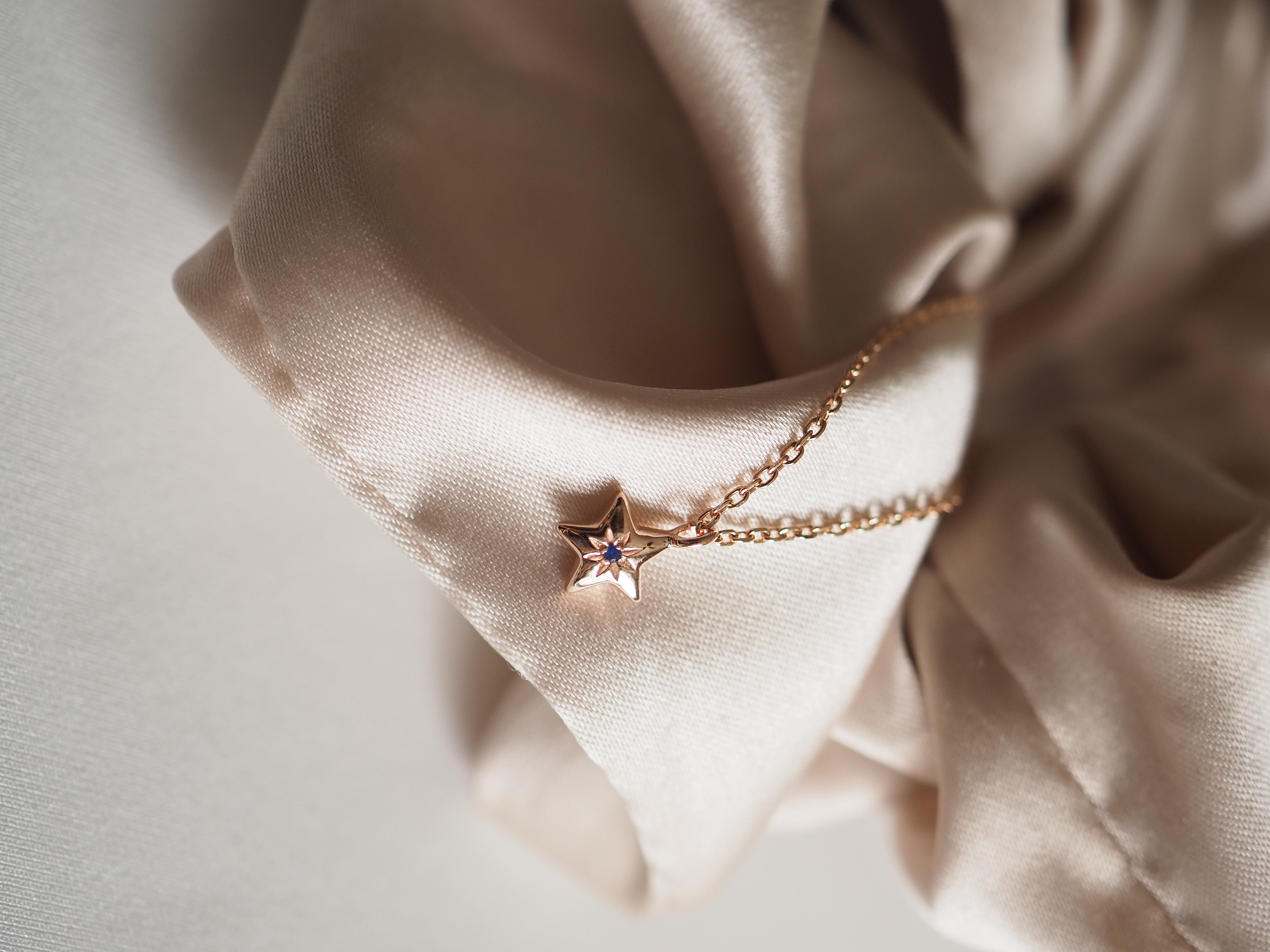 Mini store star necklace