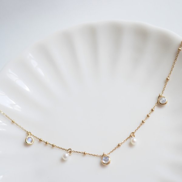 SOLANA Necklace - Moonstone (Gold)