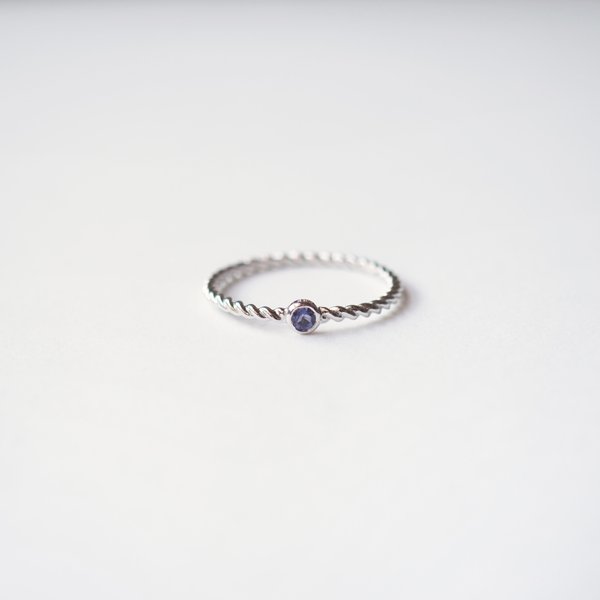 EMERY Ring - Iolite in Silver