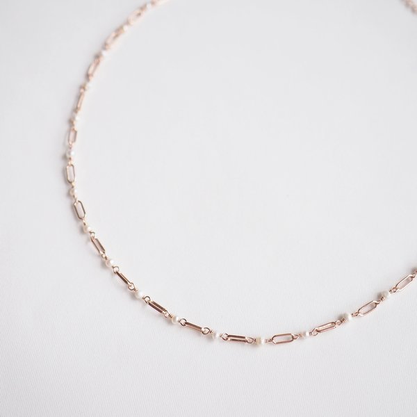 EVIE Necklace - Pearls in Rose Gold