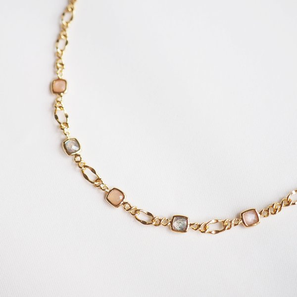 KAYE Necklace - Labradorite / Moonstone in Gold