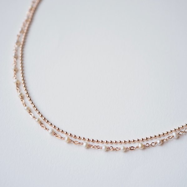 CARLY Pearl Necklace - Rose Gold