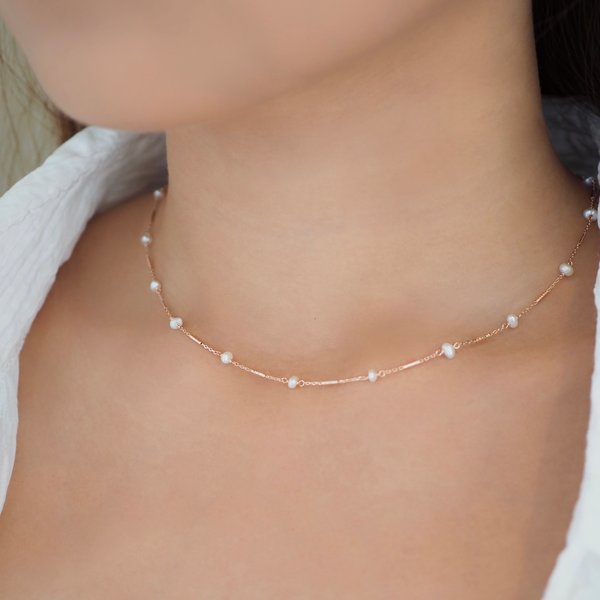 AMIE Necklace - Pearl (Rose Gold)