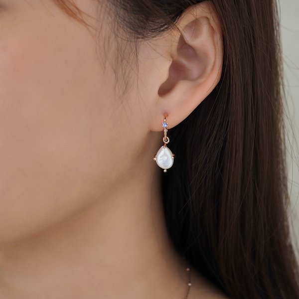 MEGHAN Pearl Earrings - Iolite