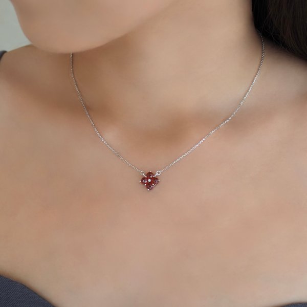 ERICA Necklace - Red Garnet (Silver)