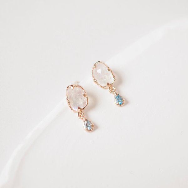 SOPHIA Earrings - Moonstone (Rose Gold)