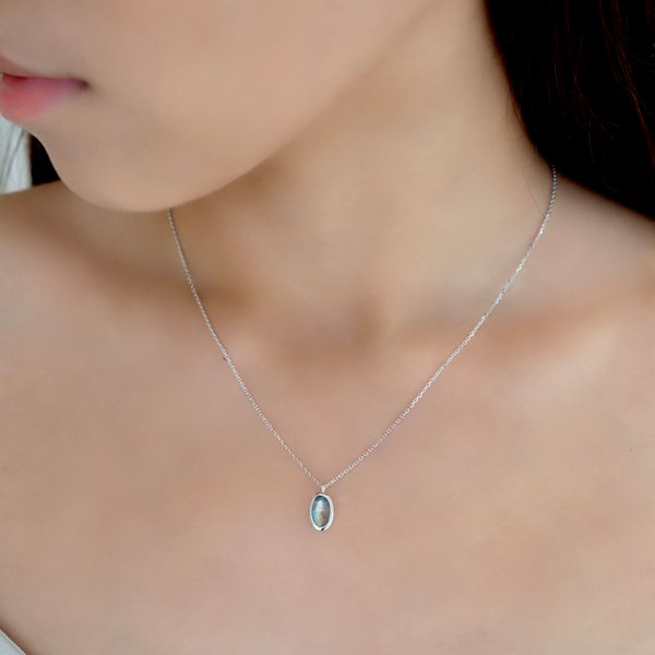 AMBER Necklace - Labradorite (Silver)