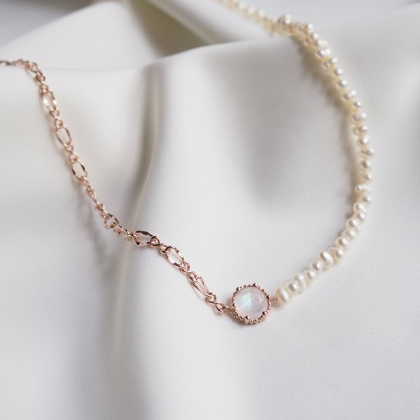 HAZEL Necklace - Pearl & Moonstone (Rose Gold)