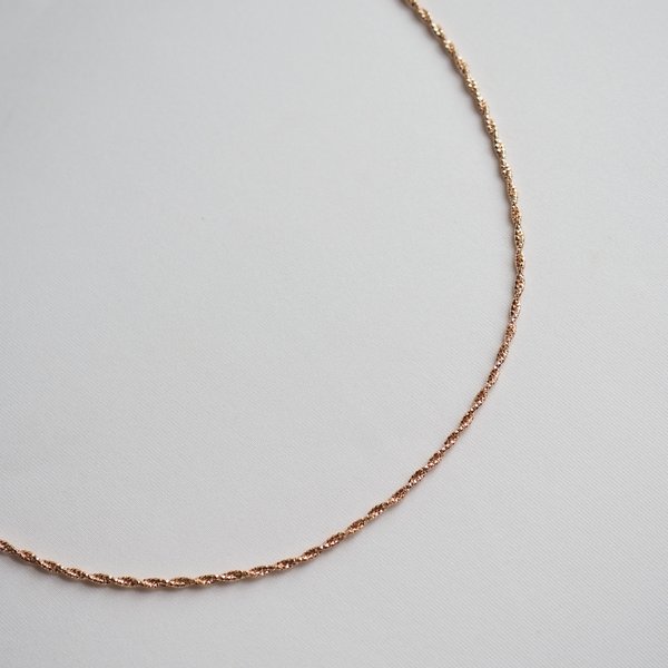 MUSE Twisted Chain Necklace - Rose Gold