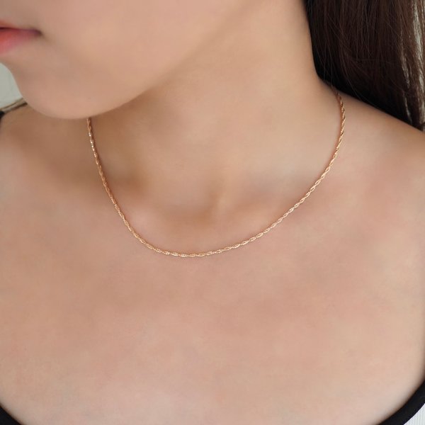 MUSE Twisted Chain Necklace - Rose Gold