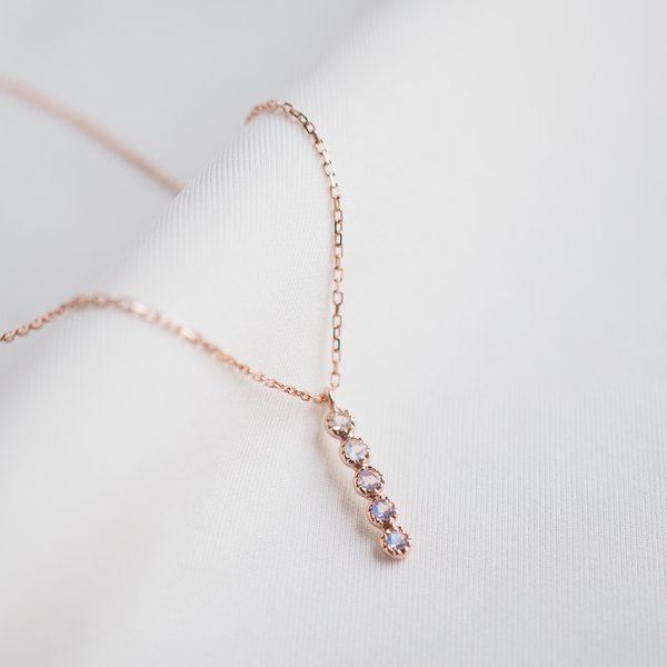 AVA Necklace - Moonstone (Rose Gold)