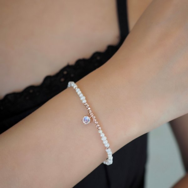 EDITH Pearl Bracelet - Moonstone (Rose Gold)