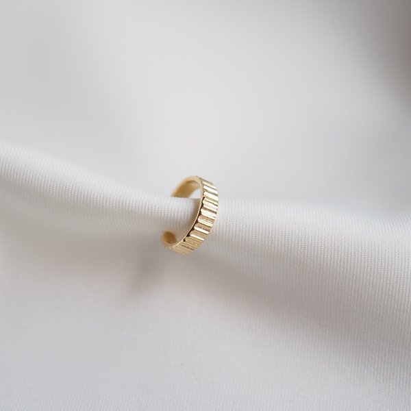 CAP Ear Cuff - (Silver/RoseGold/Yellow Gold)