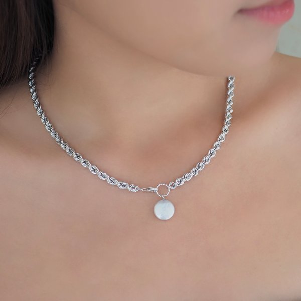 NARI Necklace - Pearl (Silver)