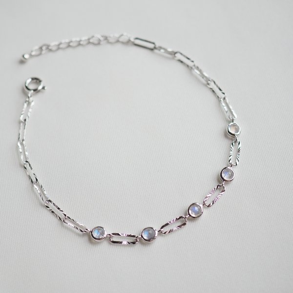 TAMMIE Bracelet - Moonstone (Silver)