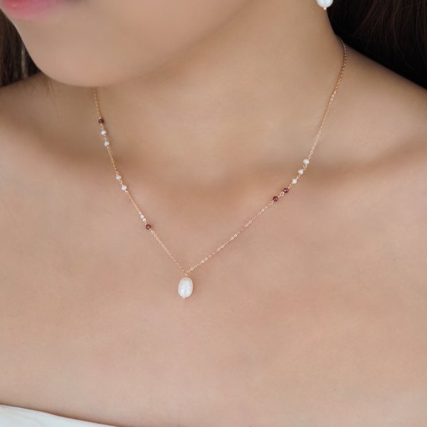JANICE Necklace - Garnet/Pearl (Rose Gold)