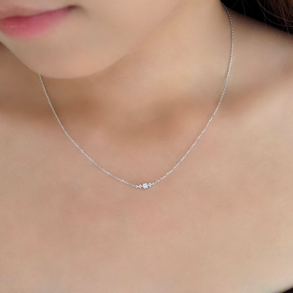 JUDITH Necklace - Moonstone (Silver)