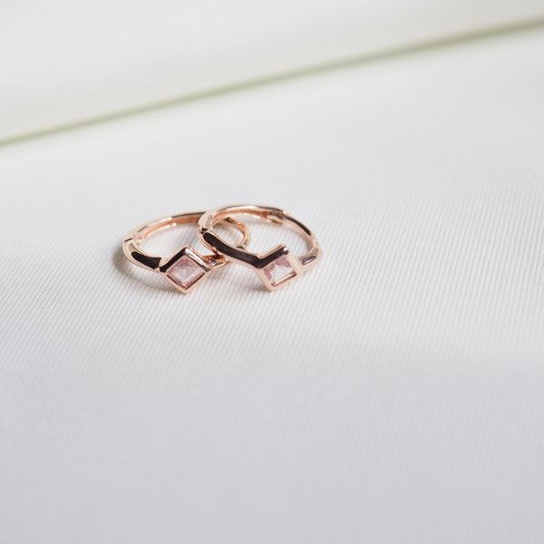 Jaylee Huggies - Rose Quartz (Rose Gold)