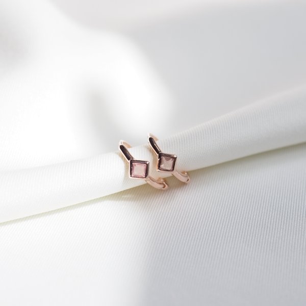 Jaylee Huggies - Rose Quartz (Rose Gold)
