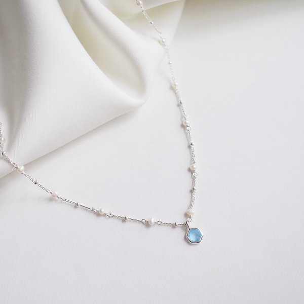 TESS Necklace - Chalcedony (Silver)