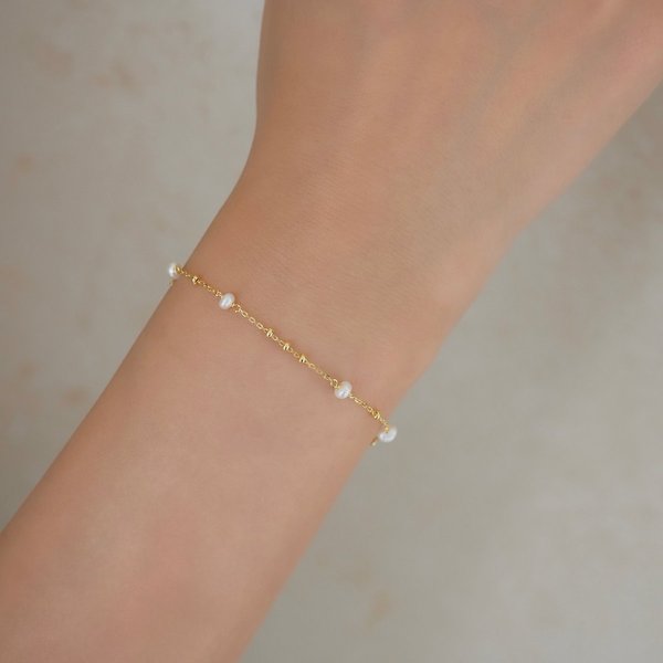 NATASHA Bracelet - Pearl (Yellow Gold)