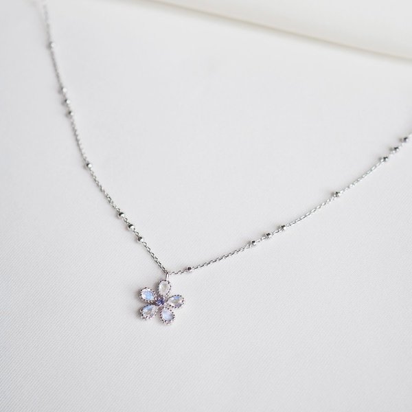 BERNICE Necklace - Moonstone (Silver)