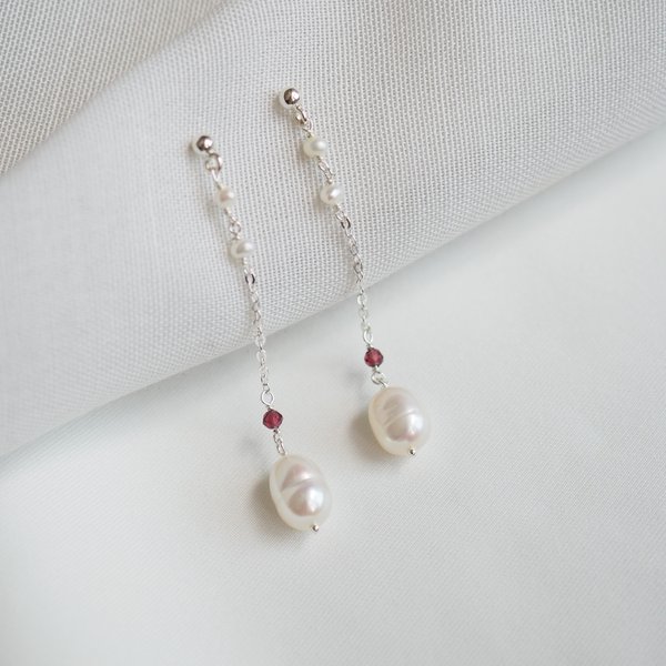 JANICE Earrings - Garnet/Pearl (Silver)
