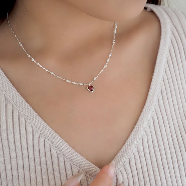 LOVELLE Necklace - Garnet (Silver)