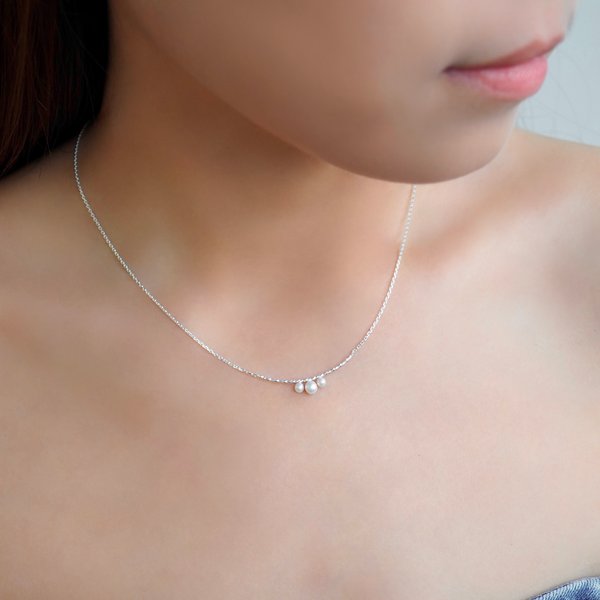 HEIDI Pearl Necklace - Silver