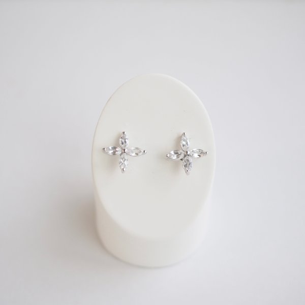 FLORET Earrings - White Topaz (Silver)