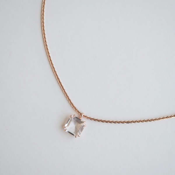 NIKKI Necklace - Clear Quartz (Rose Gold)