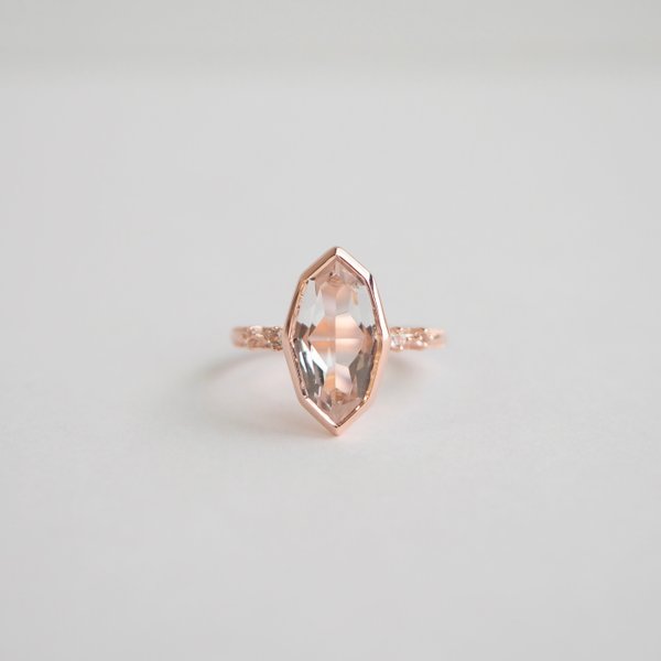 VIVIENNE Ring - Clear Quartz (Rose Gold)