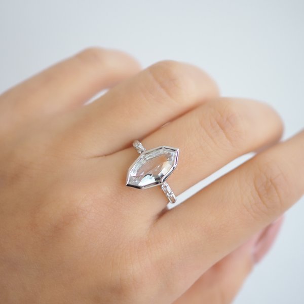 VIVIENNE Ring - Clear Quartz (Silver)