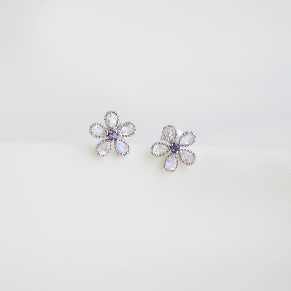 BERNICE Earrings - Moonstone (Silver)