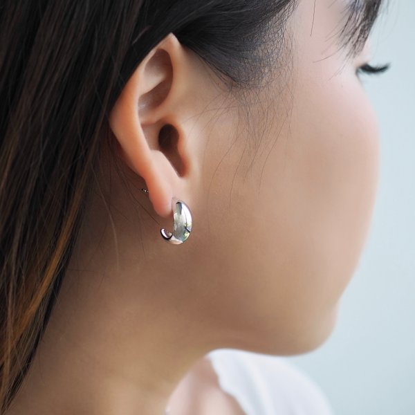 NAOMI Half Hoop Earrings - Silver