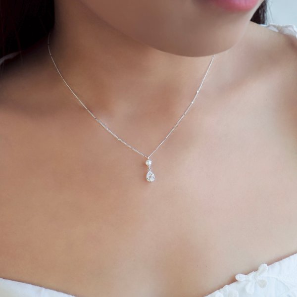 ELAYNE Necklace - Moonstone (Silver)