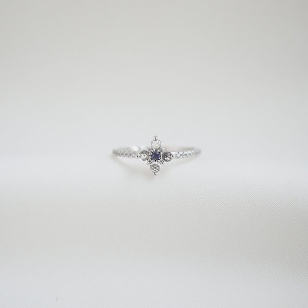DAHLIA Ring - White Topaz (Silver)