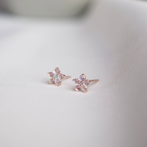 DAISES Earrings - Moonstone (Rose Gold)