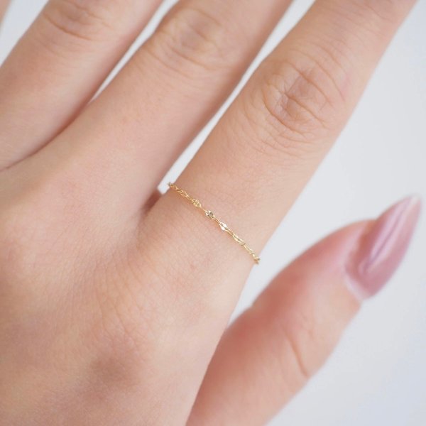 Mini Star Chain Ring - 14K Yellow Gold