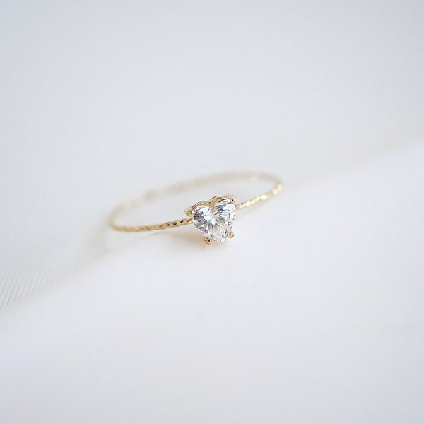 14KYG Lab Grown Diamond Ring - Heart