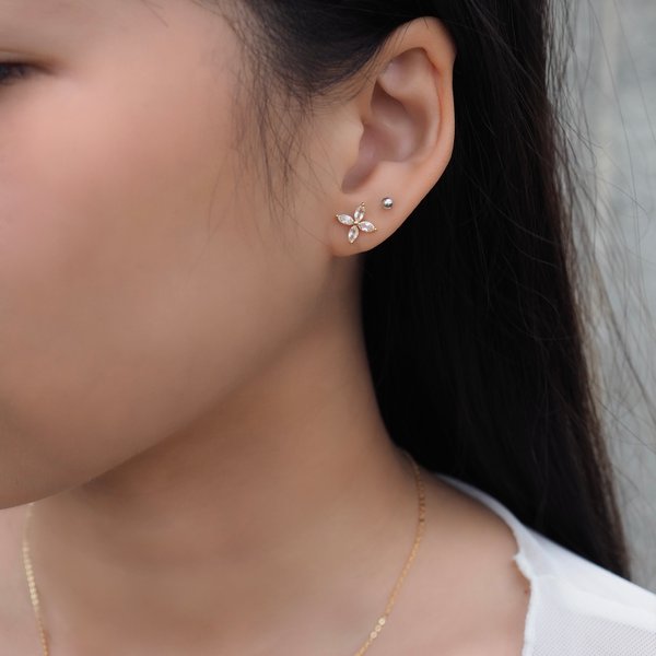 FLORET Earrings - White Topaz (Yellow Gold)
