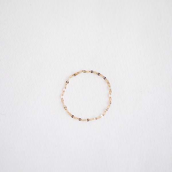 Mini Star Chain Ring - 14K Yellow Gold