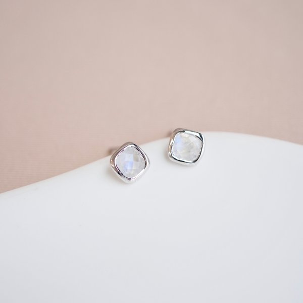 KIM Earrings - Moonstone (Silver)