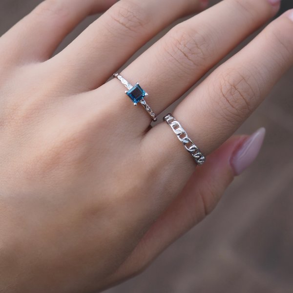 EDEN Ring - London Blue Topaz (Silver)