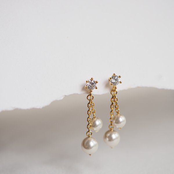 ARIEL Earrings - Shell Pearl (Yellow Gold)