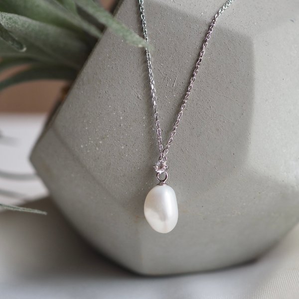 ARIEL Necklace - Pearl (Silver)