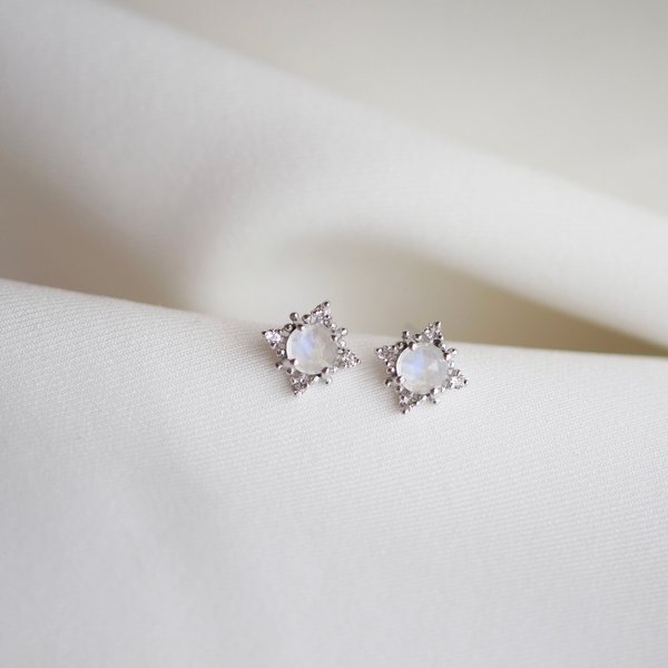 CLAIRE Earrings - Moonstone (Silver)