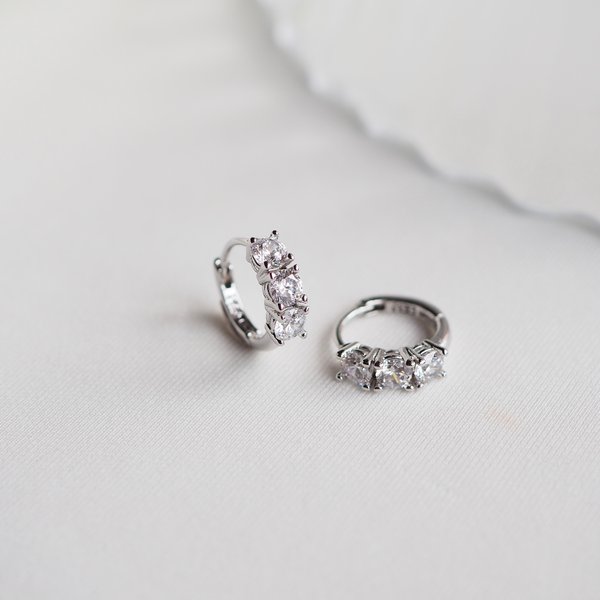 ZENITH Earrings - Cubic Zirconia (Silver)