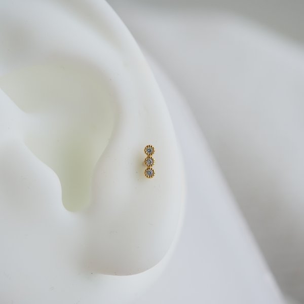 3 Dotted Flat-Back Earrings