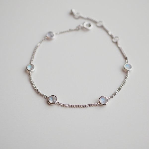 BECCA Bracelet - Moonstone (Silver)